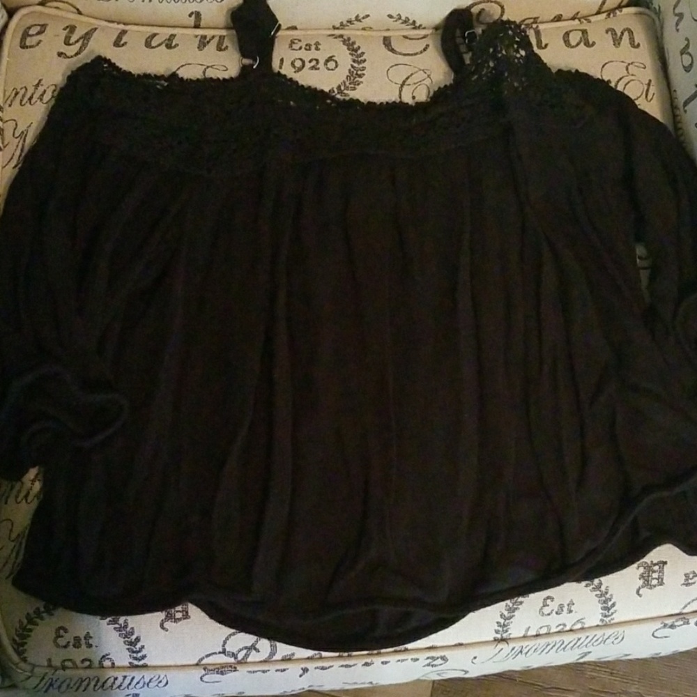 Cropped ots top